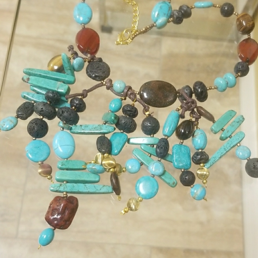 Handmade Turquoise Jasper Natural Stone Necklace - Picture 4 of 12